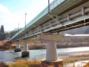 長野県の国道19号線大原橋に施行