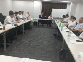 日塗商近畿ブロック、中東・測色・会について討議